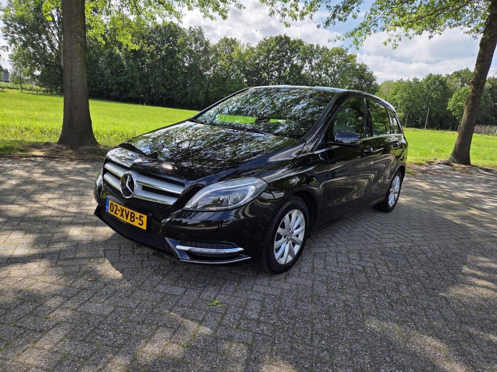 Mercedes-Benz B-Klasse 200 5DRS 2012 Zwart, Auto's, Mercedes-Benz, Particulier, B-Klasse, ABS, Achteruitrijcamera, Adaptive Cruise Control