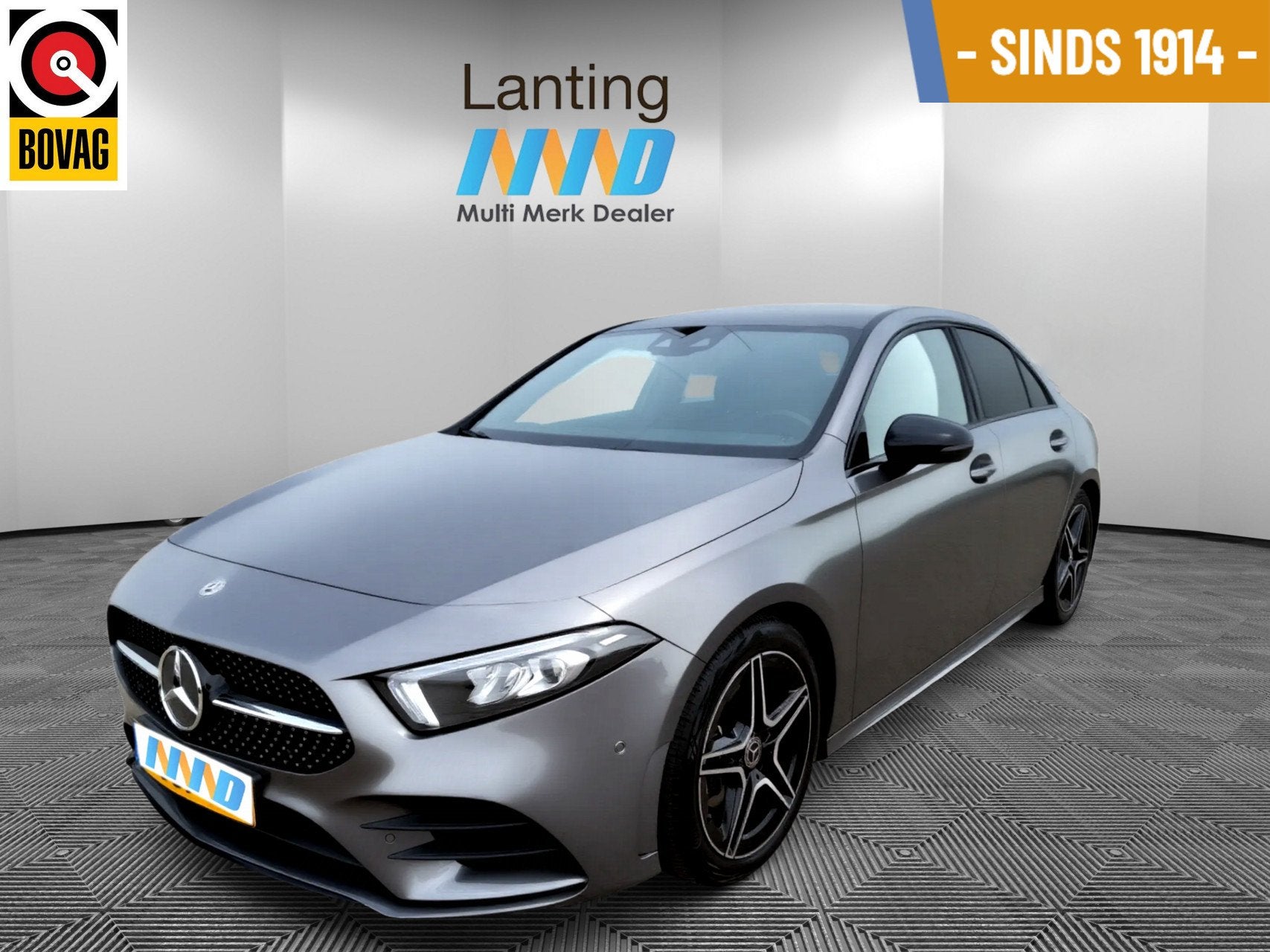 Mercedes A-klasse 180 AMG Line sfeer verlichting, Auto's, Mercedes-Benz, 136 pk, 4 cilinders, Met garantie (alle), Origineel Nederlands