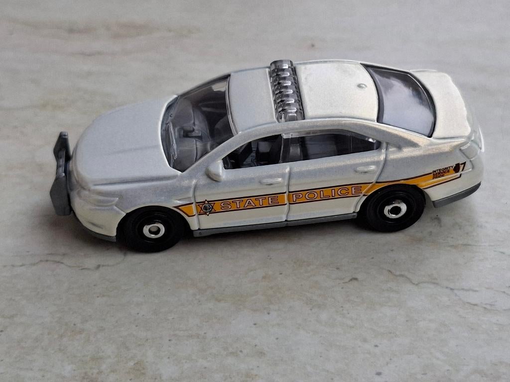 Ford Police Interceptor van Matchbox 1/70 State Police, Ophalen of Verzenden, Nieuw, Auto