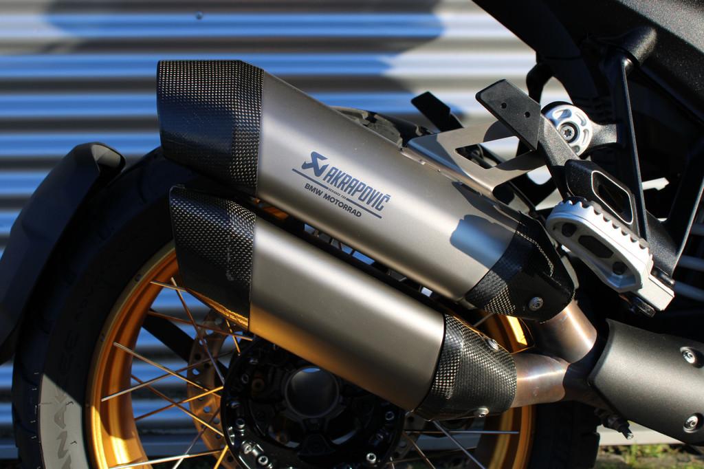 BMW R 1300 GS | BTW motor | Akrapovic (bj 2025), Motoren, Verkoop.motorrad@oostland-enschede.nl, Handvatverwarming, Spaansland 10
7543BG  ENSCHEDE, NL