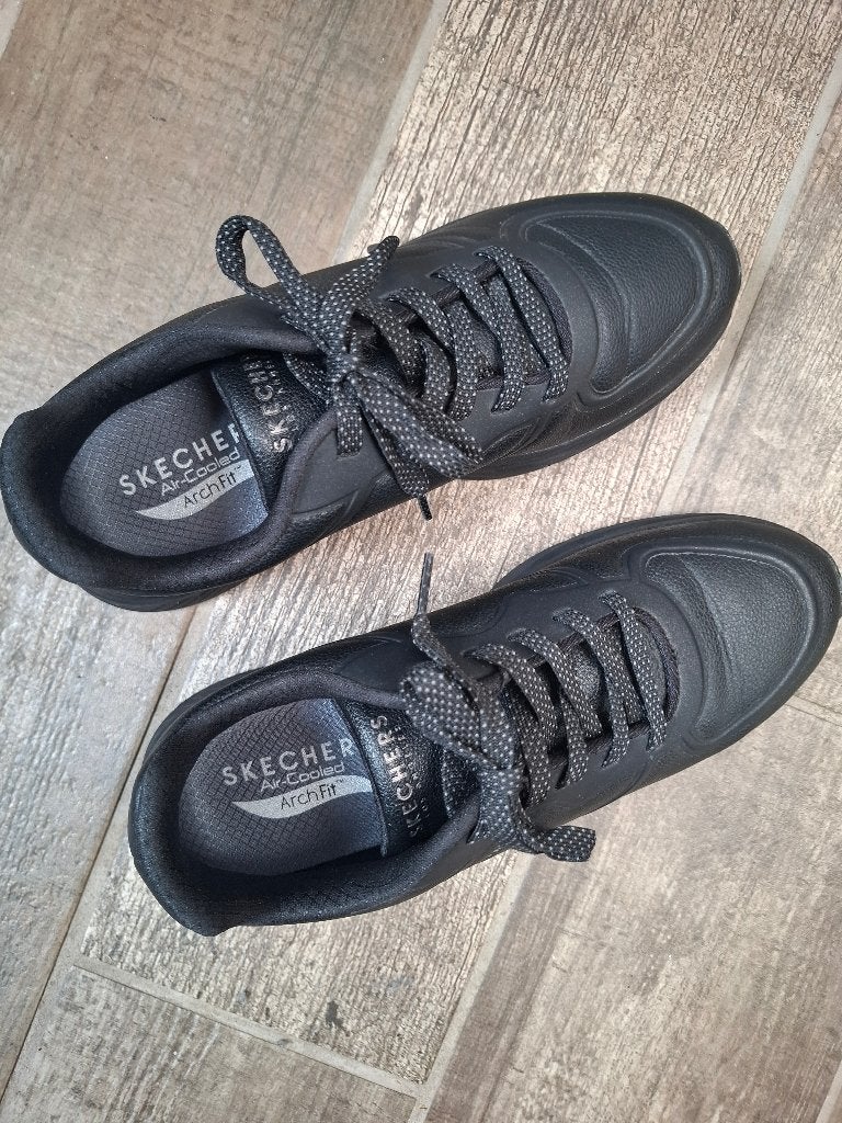 Sketchers zwart, Meisje, Schoenen, Zo goed als nieuw, Skechers