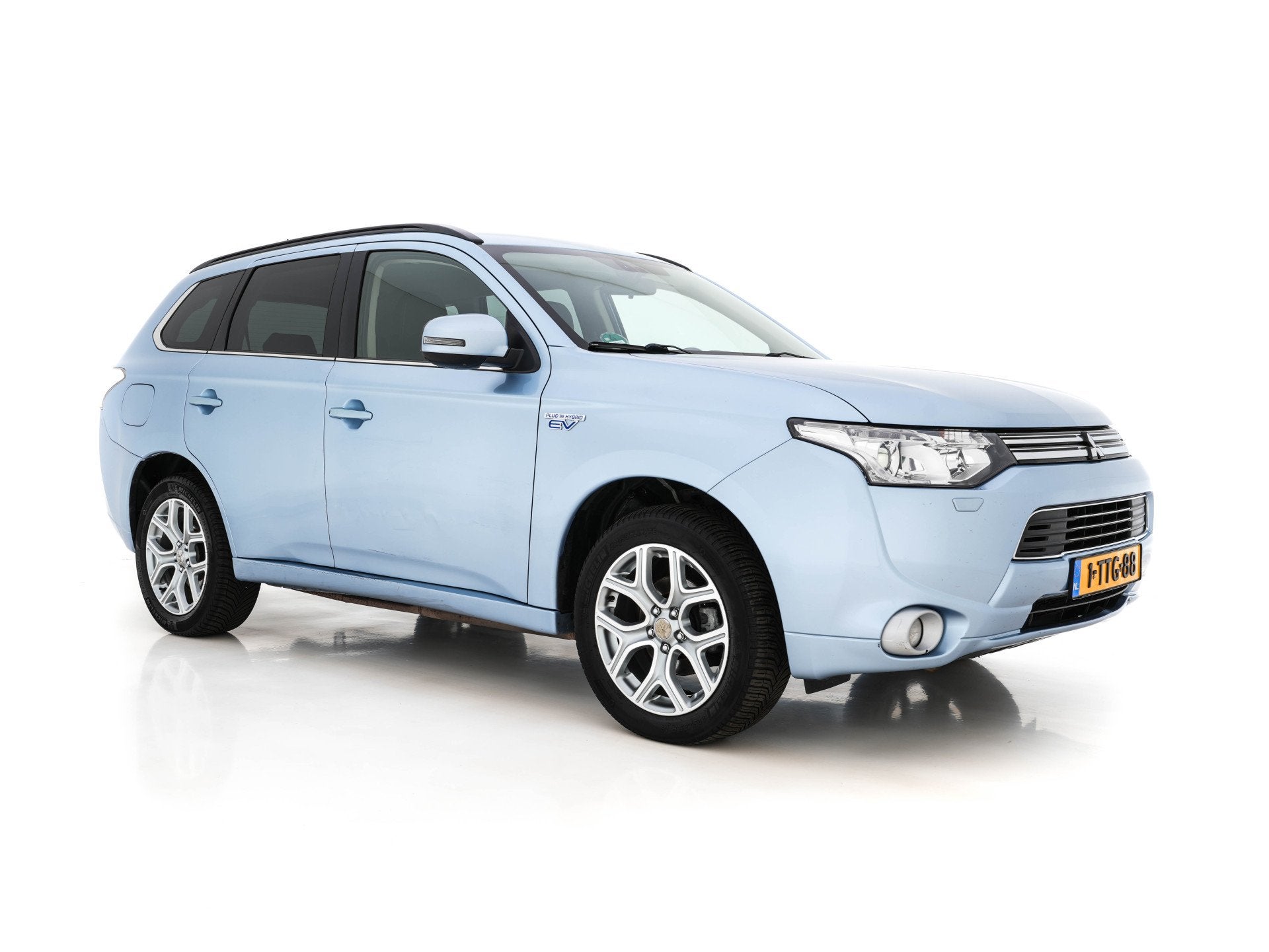 Mitsubishi Outlander 2.0 PHEV Executive Edition AWD Aut. *LE, Start-stop-systeem, Zwart, 4 cilinders, Blauw