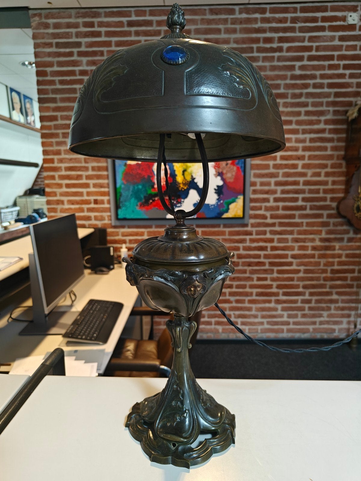Zware originele art nouveau bronzen tafellamp., Ophalen