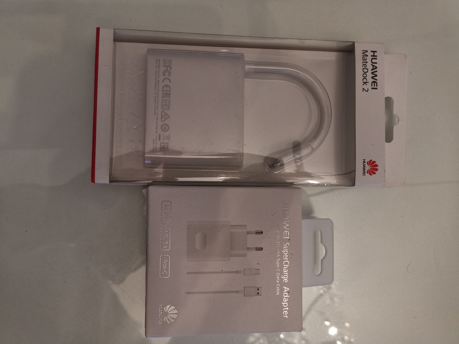 Huawei MateDock 2 & SuperCharge Adapter, Ophalen of Verzenden, Nieuw