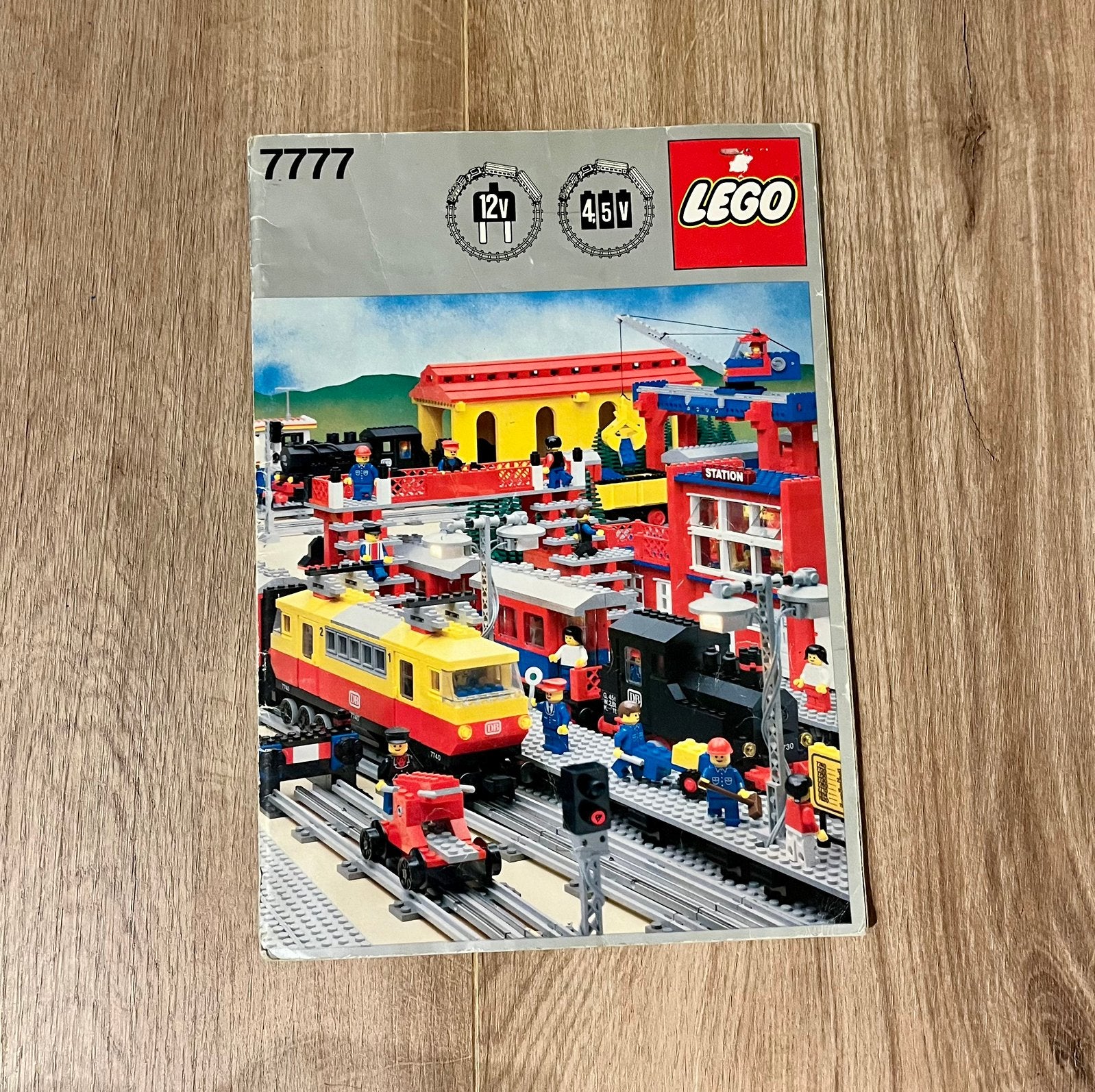 7777 vintage Lego treinen ideeën boek, Verzenden, Gebruikt