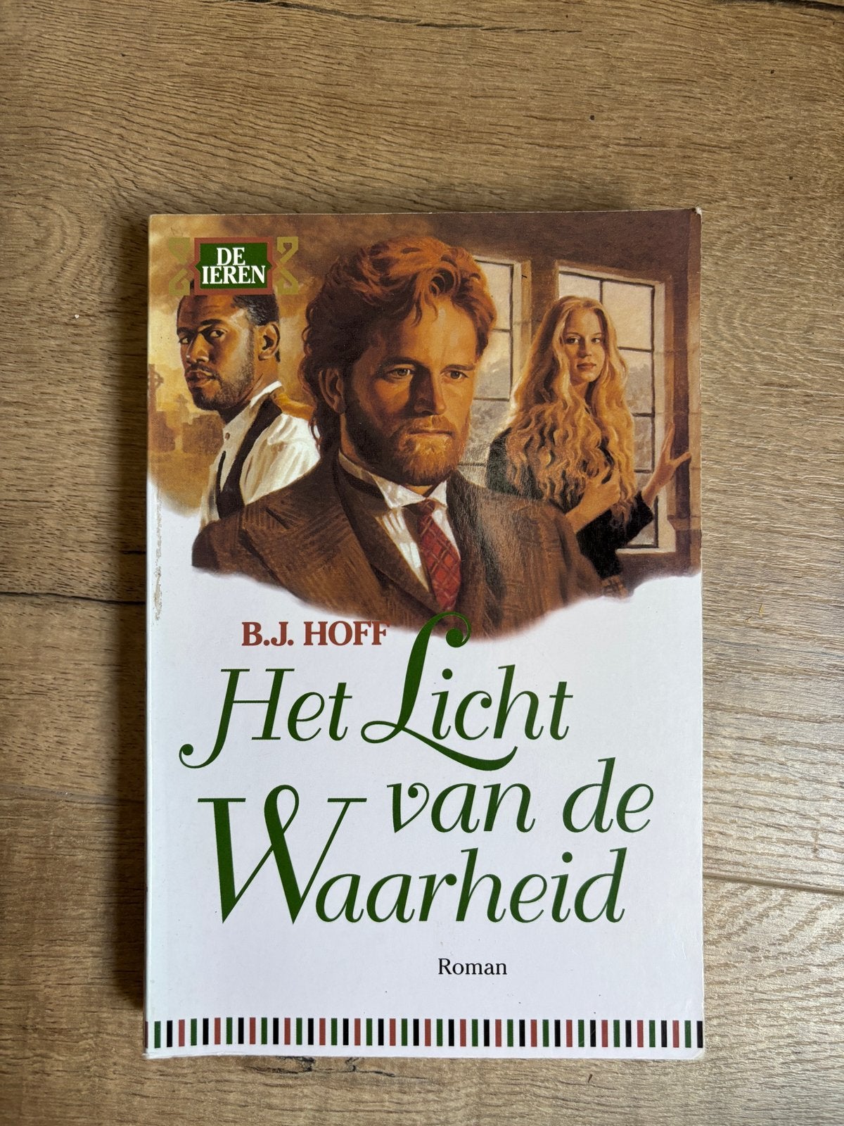 Het Licht van de Waarheid - B.J. Hoff (Roman), Ophalen of Verzenden, Gelezen, Europa overig