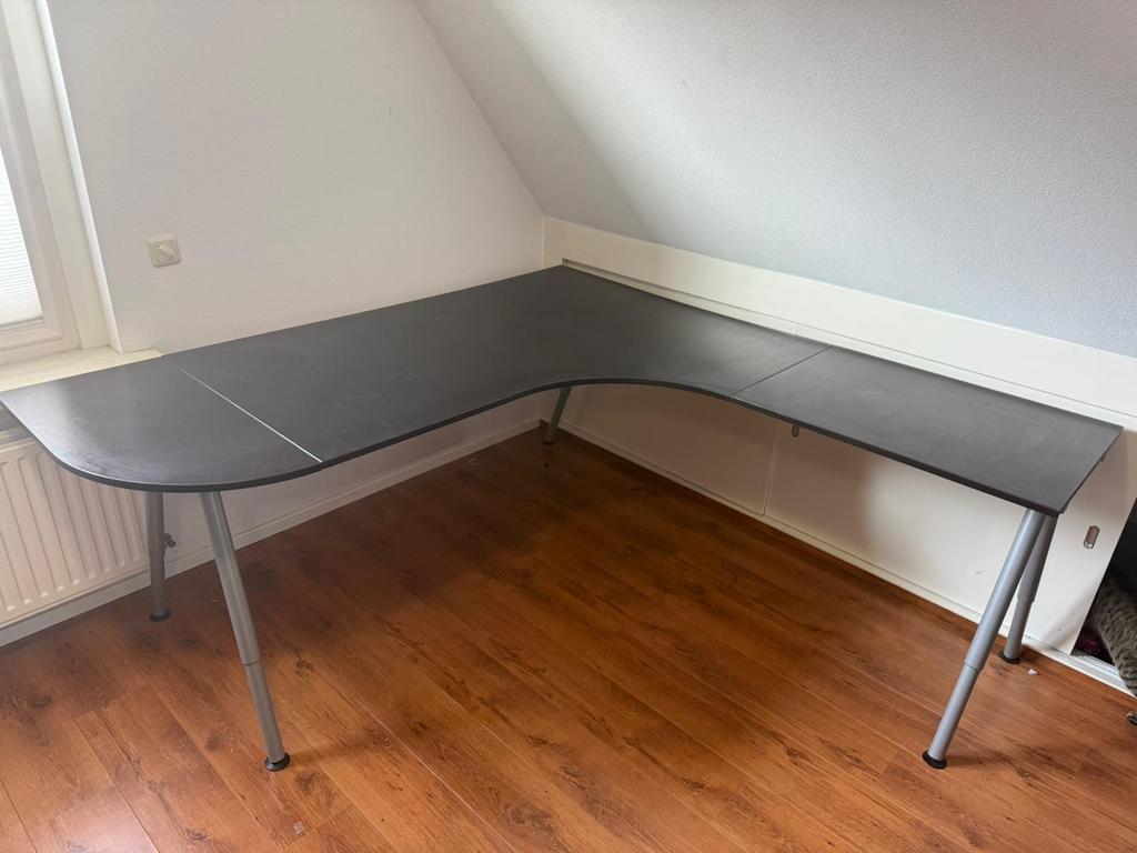 Bureau, Ophalen, Zo goed als nieuw