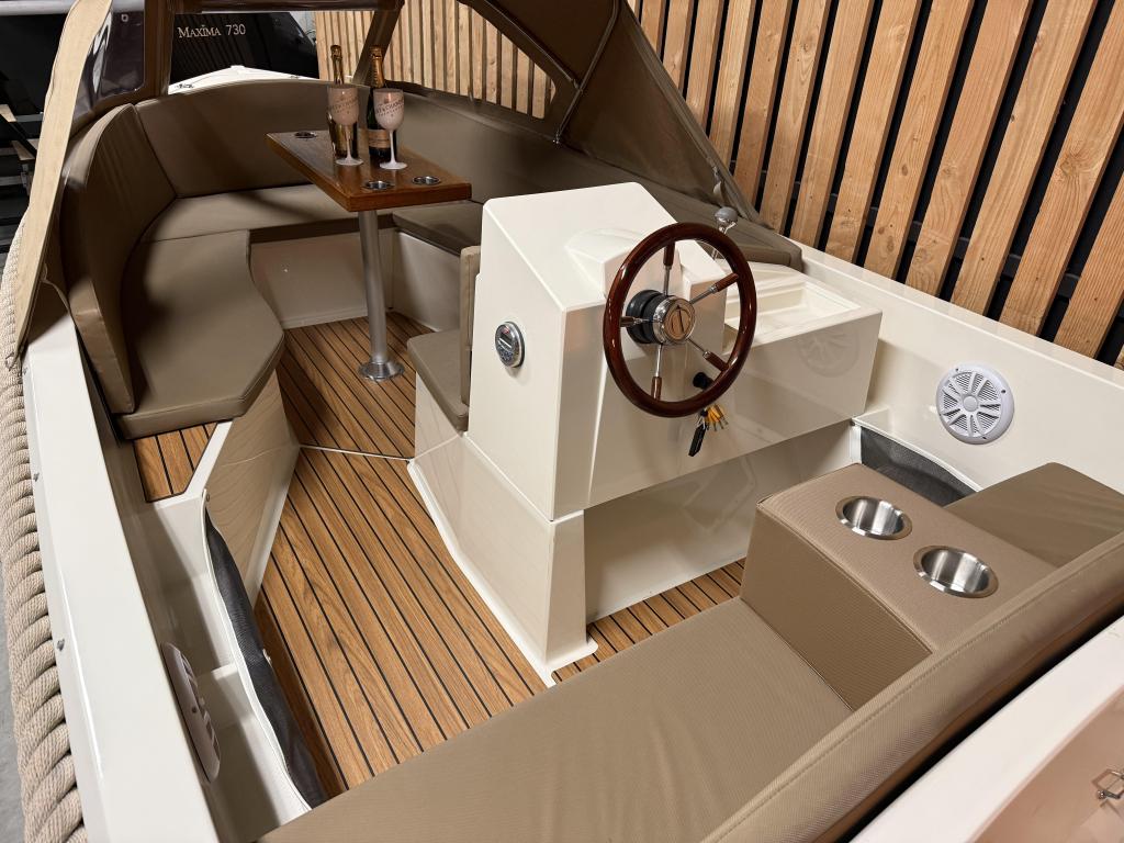 NwStaat! 4-FAMILY 495XL Deluxe '15PK Tohatsu' AUDIO! Opties!, Watersport en Boten, 5 m, Zo goed als nieuw, Polyester, Benzine