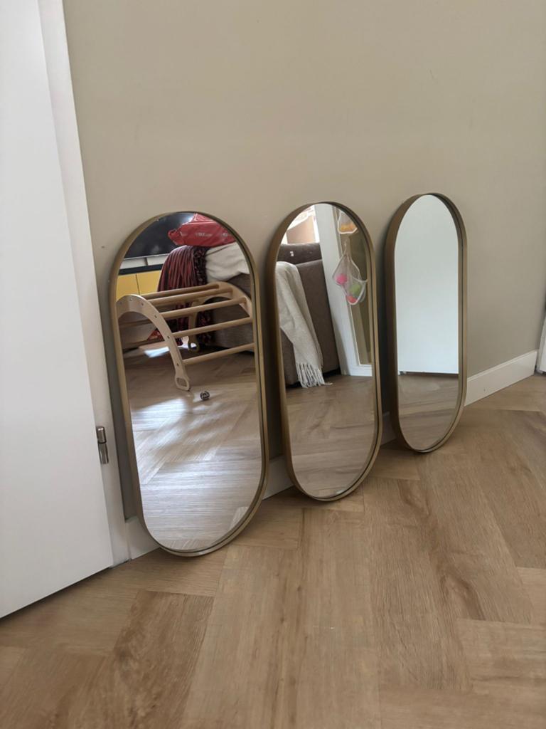 3 ovale spiegels met gouden rand - Karwei, Huis en Inrichting, Woonaccessoires | Spiegels, Minder dan 50 cm, 100 tot 150 cm, Ophalen of Verzenden