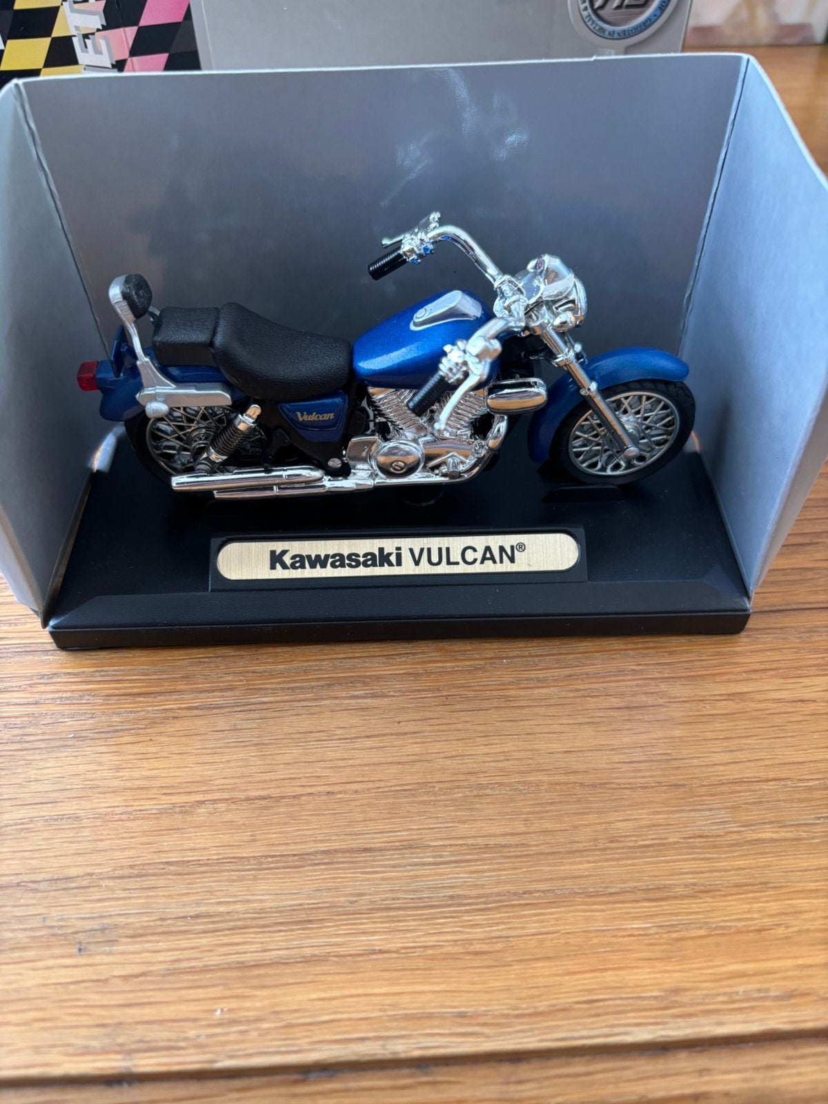 Schaalmodel kawasaki vulcan, Ophalen, Zo goed als nieuw, Motor
