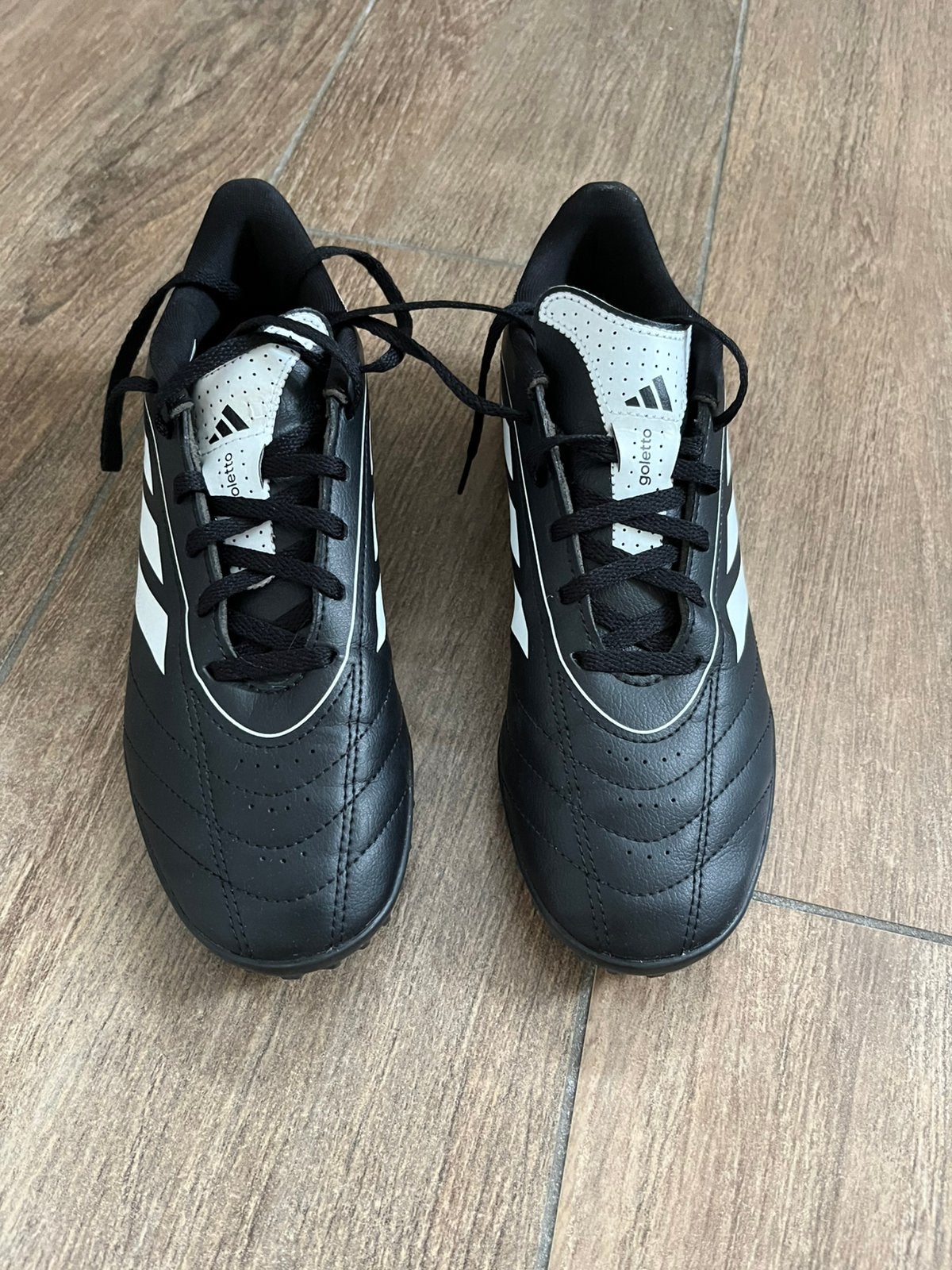 Voetbalschoenen (maat 40,5), Sport en Fitness, Gebruikt, Maat XS of kleiner, Schoenen, Ophalen of Verzenden