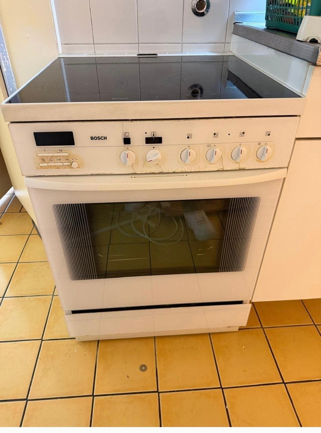 Bosch vrijstaand keramisch fornuis met oven., Ophalen