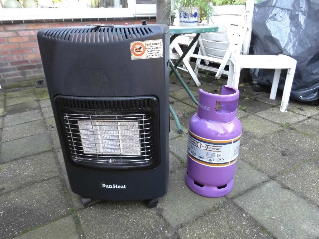 SunHeat gaskachel met 2 volle 5 kg propaanflessen en sleutel, Ophalen, 30 tot 80 cm, Gebruikt, Kachel