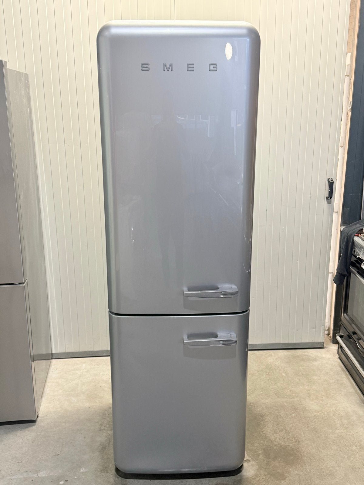 Smeg Koelkast met Aparte Vriezer - Zilver, Gebruikt, Bella, 200 liter of meer, Verzenden