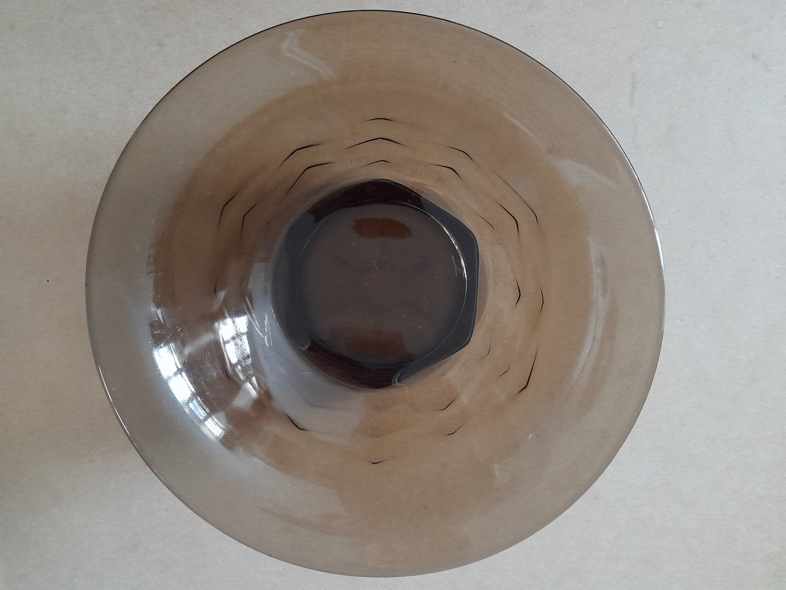 A.D. Copier-Leerdam glazen schaal  +/- 24 cm doorsnee, Gebruikt, Schaal, Rond, Ophalen of Verzenden