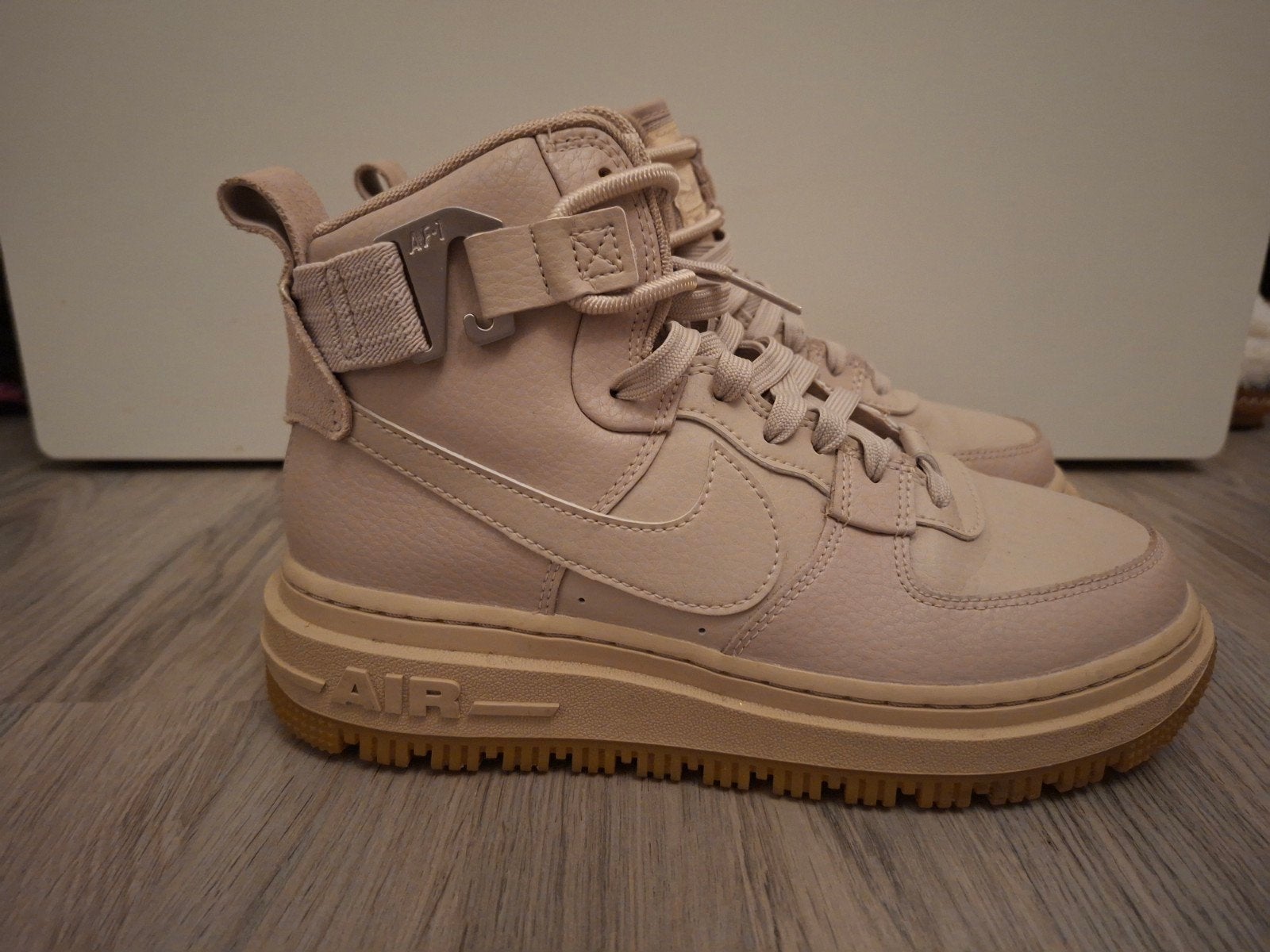 Nike Air Force 1 High Utility 2.0, Ophalen, Beige, Nike air force, Sneakers of Gympen