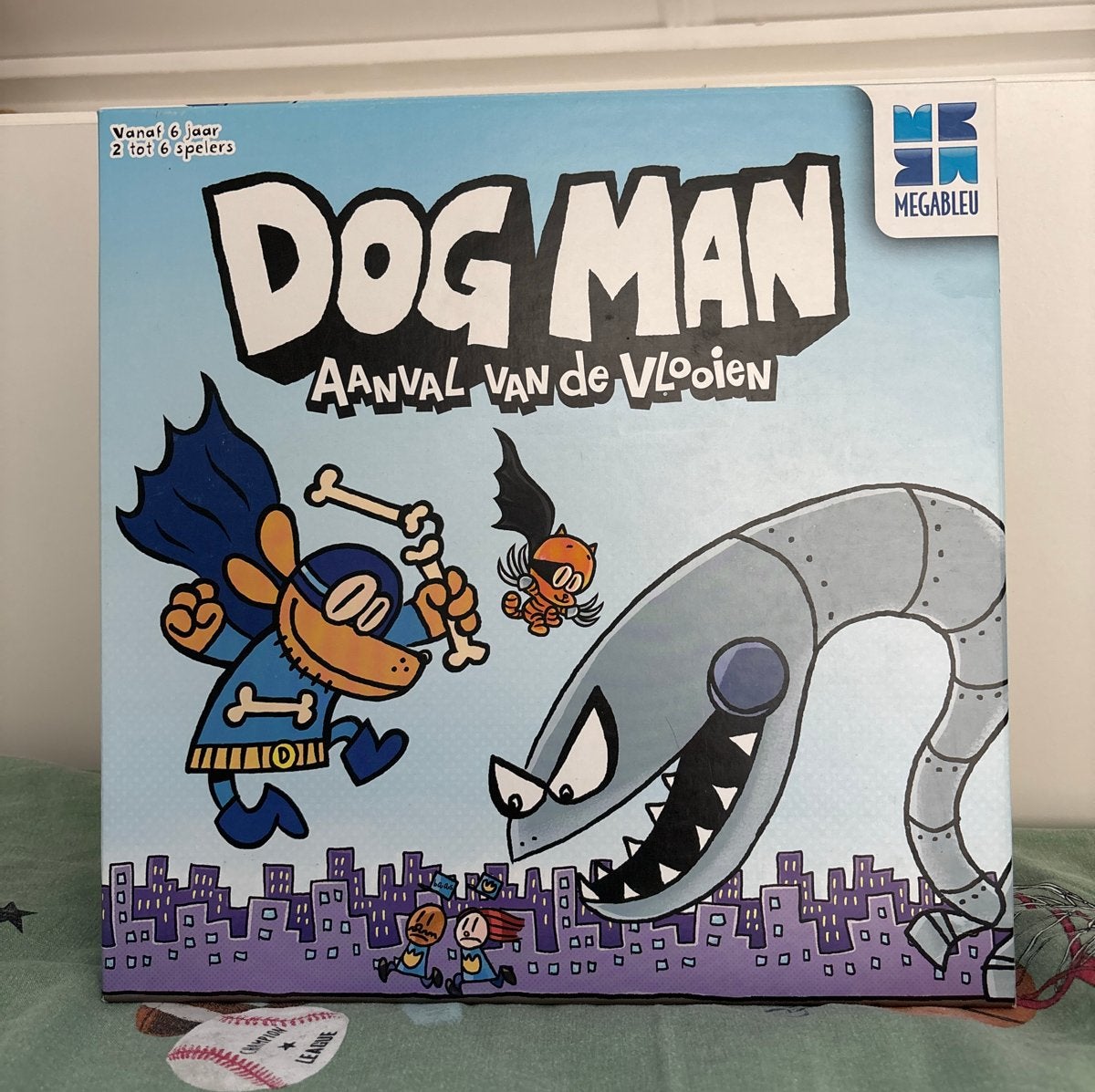 Dog Man: Aanval van de Vlooien Bordspel - Zo goed als nieuw, Drie of vier spelers, Ophalen of Verzenden, Zo goed als nieuw