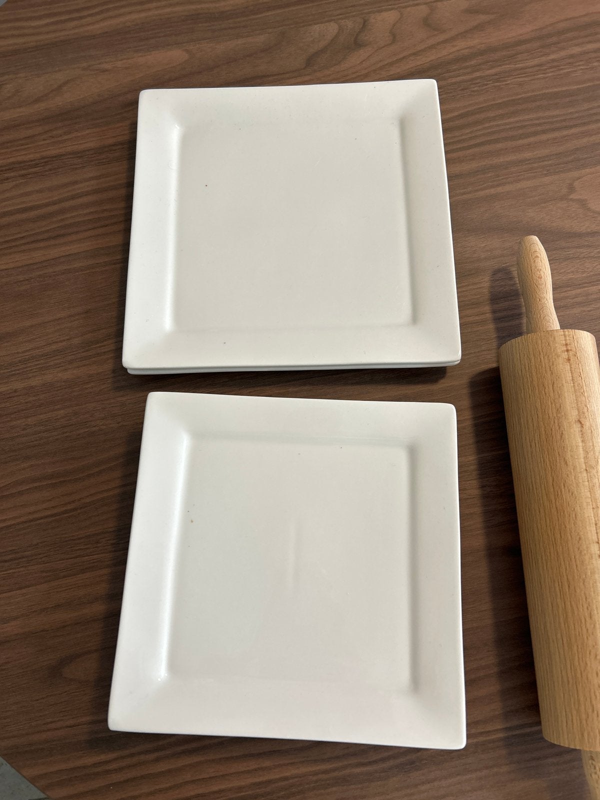 Gratis borden: 4 kleine, 5 grote, Ophalen, Gebruikt, Keramiek, Bord(en)
