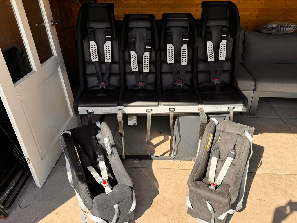 Multimac 4-zitter met 2 babystoeltjes, Kinderen en Baby's, Autostoeltjes, 0 t/m 13 kg, Ophalen, Overige merken, Gebruikt