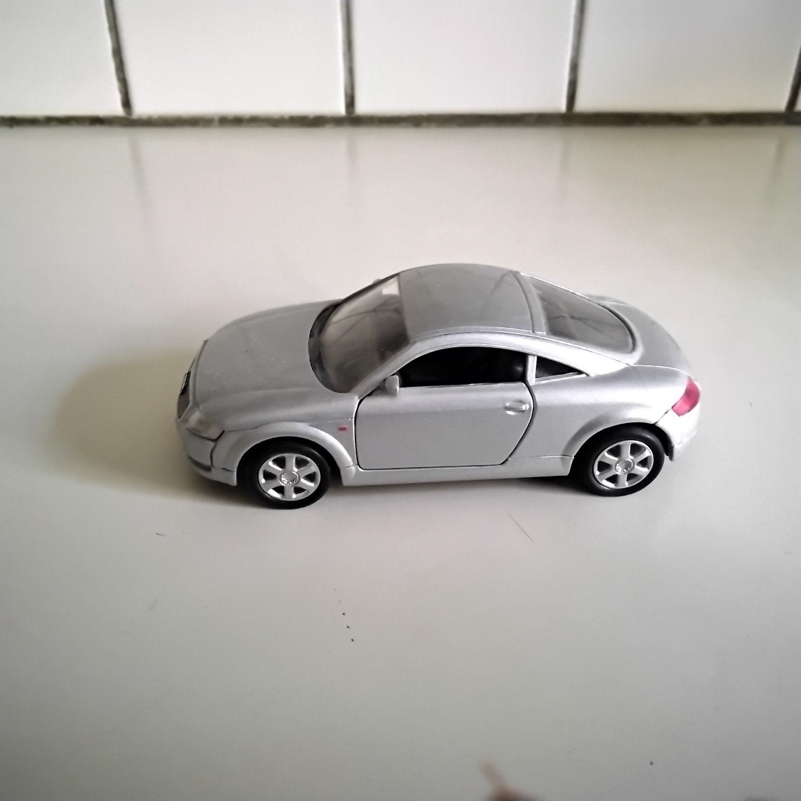 Welly audi rr roadster, Ophalen of Verzenden, Zo goed als nieuw, Auto
