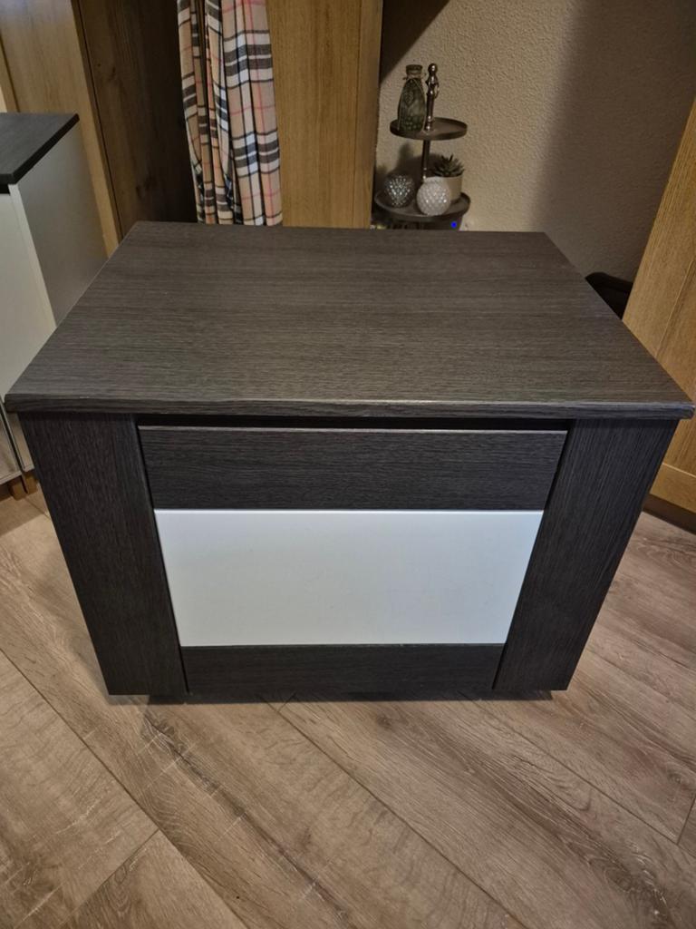 Te koop opbergbox op wieltjes, Ophalen, 50 tot 100 cm, 50 tot 75 cm, 50 tot 75 cm