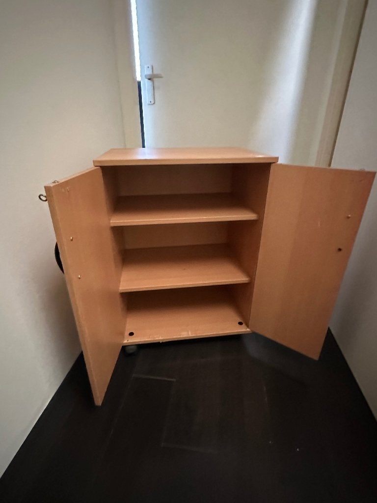 Tv caninet and table, Gebruikt, 100 tot 150 cm, Ophalen of Verzenden, 25 tot 50 cm