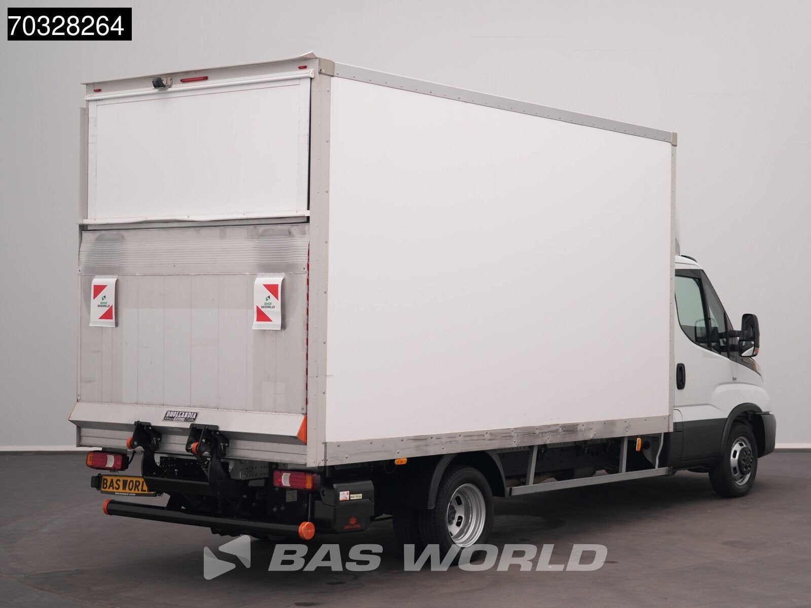 Iveco Daily 35C16 3.0L Laadklep NEW MODEL Dubbellucht 160PK, Auto's, Stof, Gebruikt, Euro 6, 4 cilinders