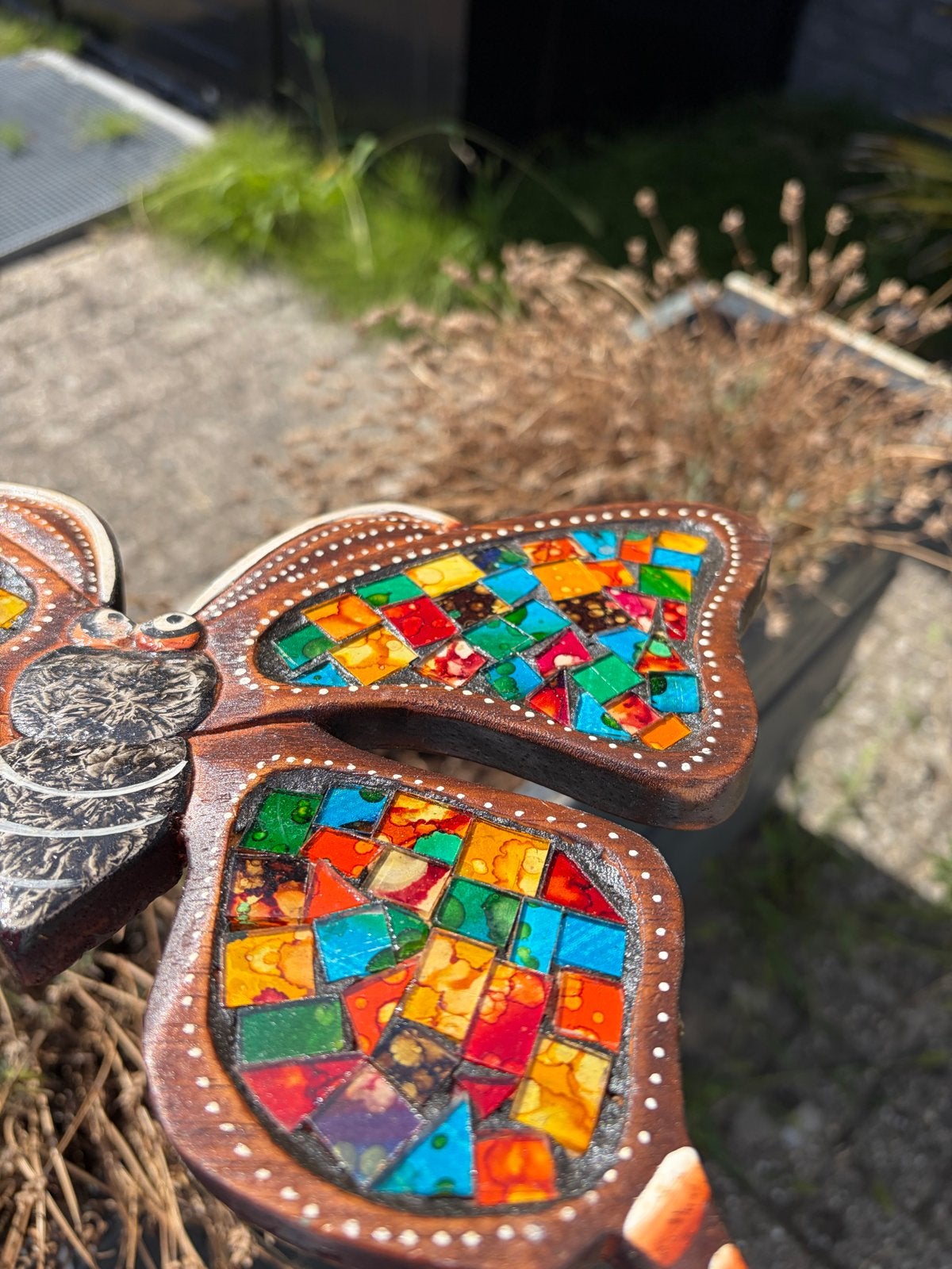 Decoratieve vlinder van hout met mozaïek, Hout, Meerkleurig, Overige stijlen, Ophalen of Verzenden