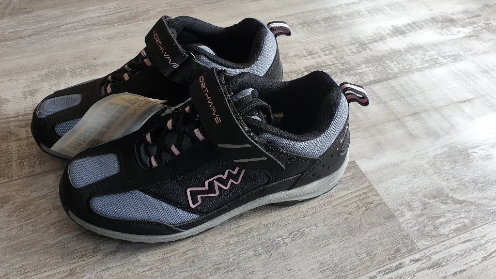 Northwave City Cruiser Fietsschoenen / Spinning Mt 37 Nieuw!, Ophalen, Nieuw, Overige maten, Schoenen