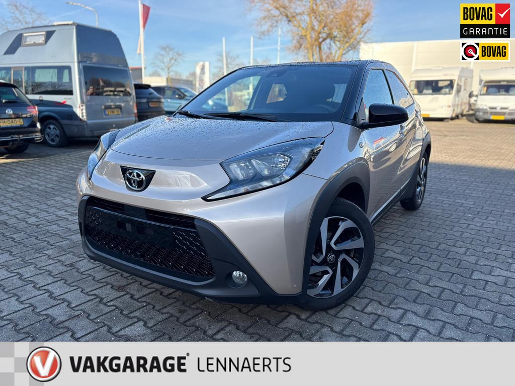 Toyota Aygo X 1.0 VVT-i S-CVT Pulse Automaat (BOVAG/RIJKLAAR, Auto's, 12 maanden, Stof, Gebruikt, Zwart