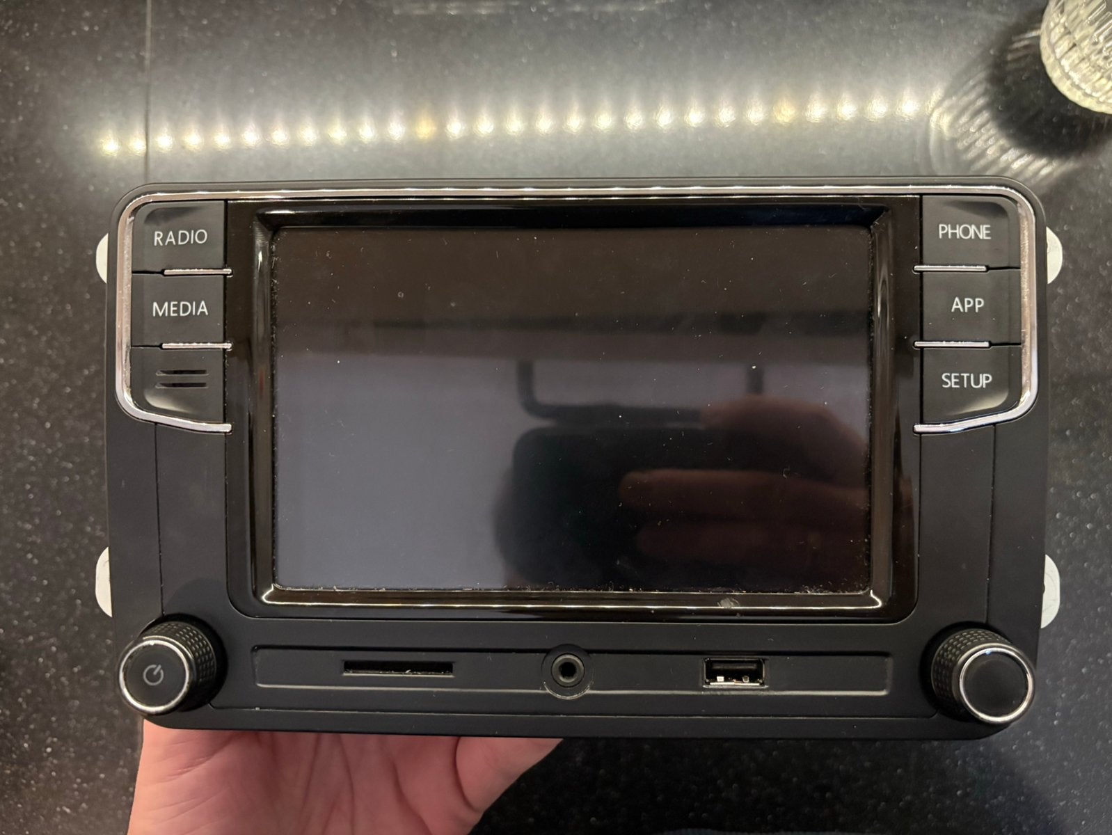 VW RCD330 187F CarPlay Android Auto Polo Golf Passat Caddy, Ophalen of Verzenden, Gebruikt