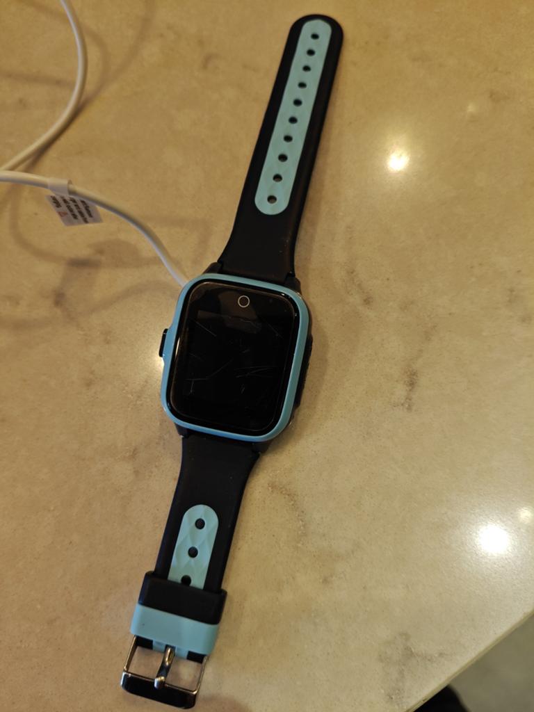 Kinder smartwatch met GPS en camera - Nieuwstaat, Sieraden, Tassen en Uiterlijk, Horloges | Kinderen, Ophalen, Zo goed als nieuw