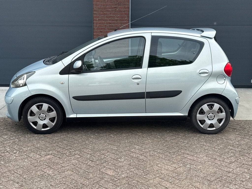 Toyota Aygo 1.0-12V +, Auto's, Voorwielaandrijving, Gebruikt, 68 pk, Origineel Nederlands
