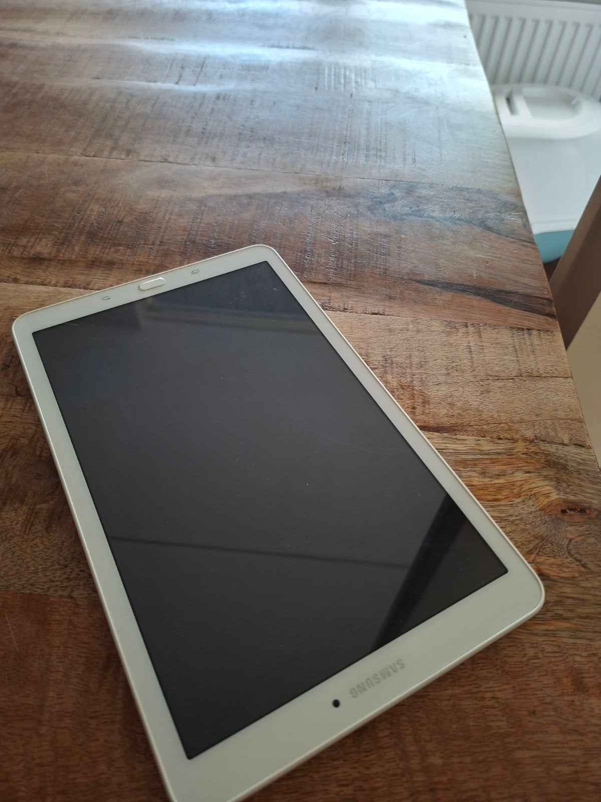 Samsung Galaxy Tab A (SM-T560) - 9.7 inch, 8GB, Wi-Fi, Galaxy Tab A (SM-T560), Zo goed als nieuw, Samsung, Gps