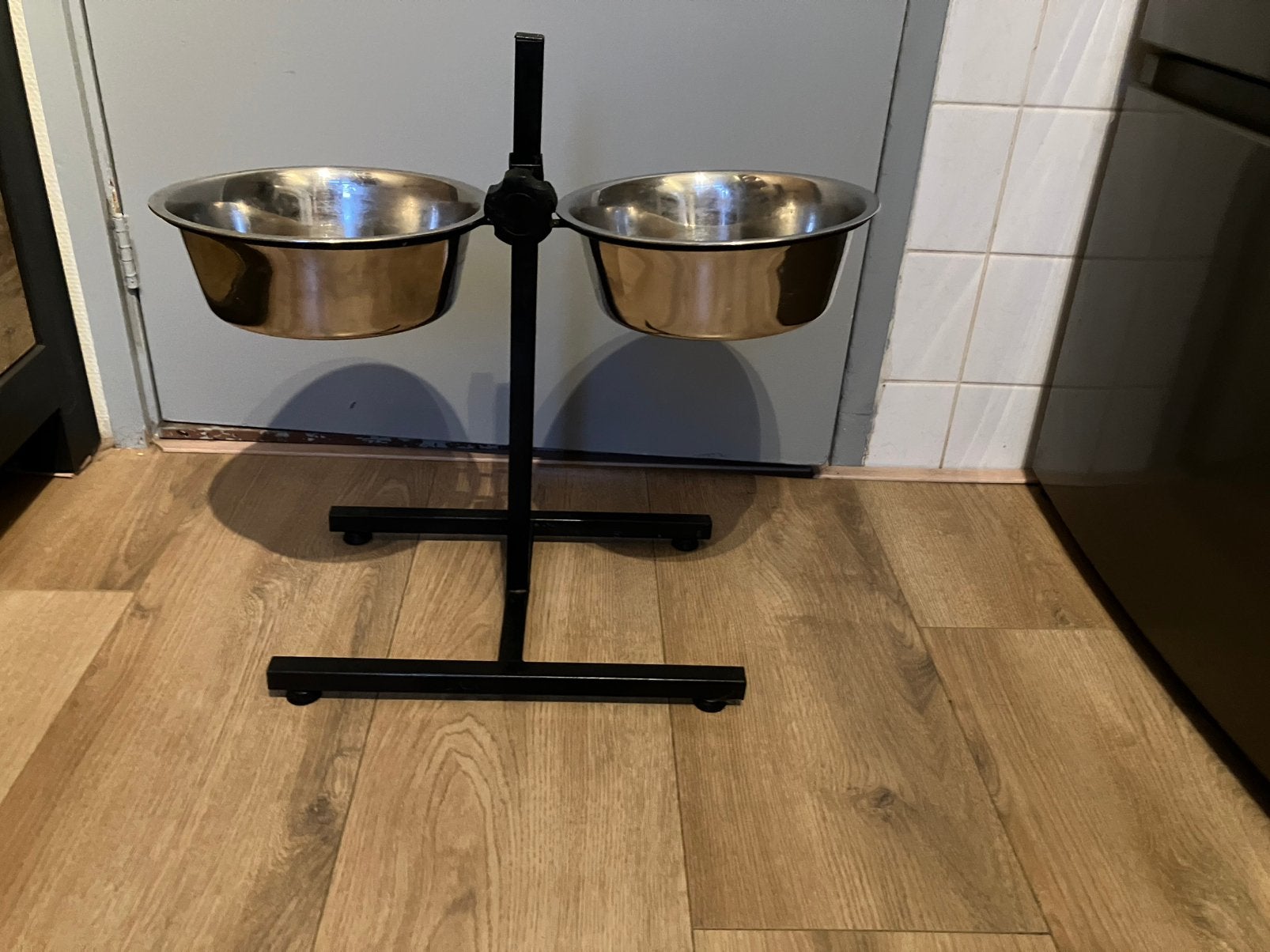 Hondenvoer waterbak, Ophalen, Verstelbaar, Gebruikt