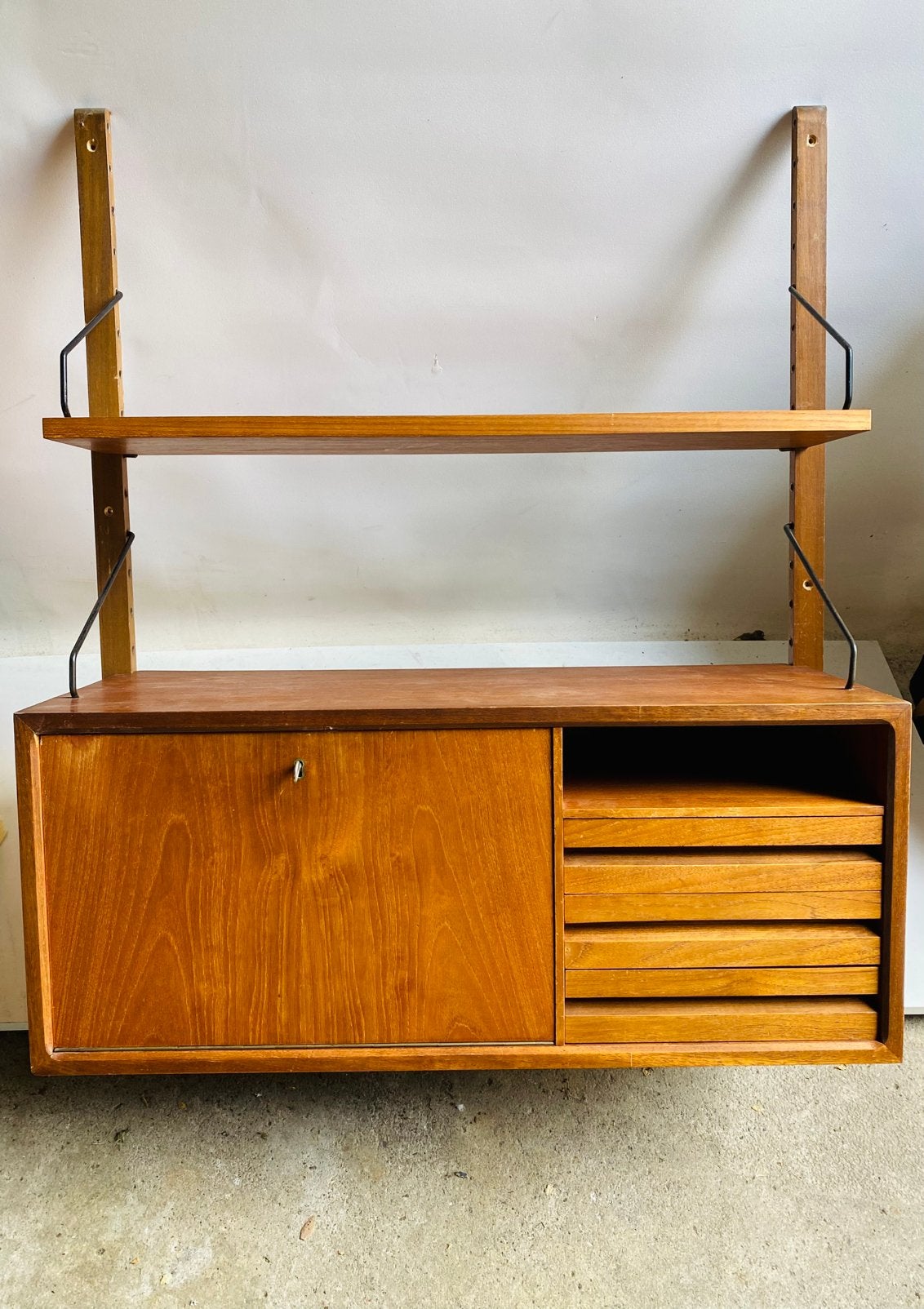Teak Cadovius wandkast met klep , Royal System , jaren 60