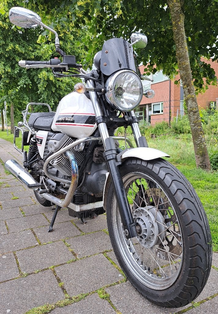 Met de Moto Guzzi V7 Classic op reis ?, Motoren, Motoren | Moto Guzzi, 750 cc, Cardan-aandrijving, 2 cilinders, Occasion