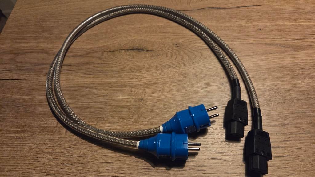 Hunter-Audio powercord, Audio, Tv en Foto, Audiokabels en Televisiekabels, Ophalen of Verzenden, Zo goed als nieuw, Minder dan 2 meter