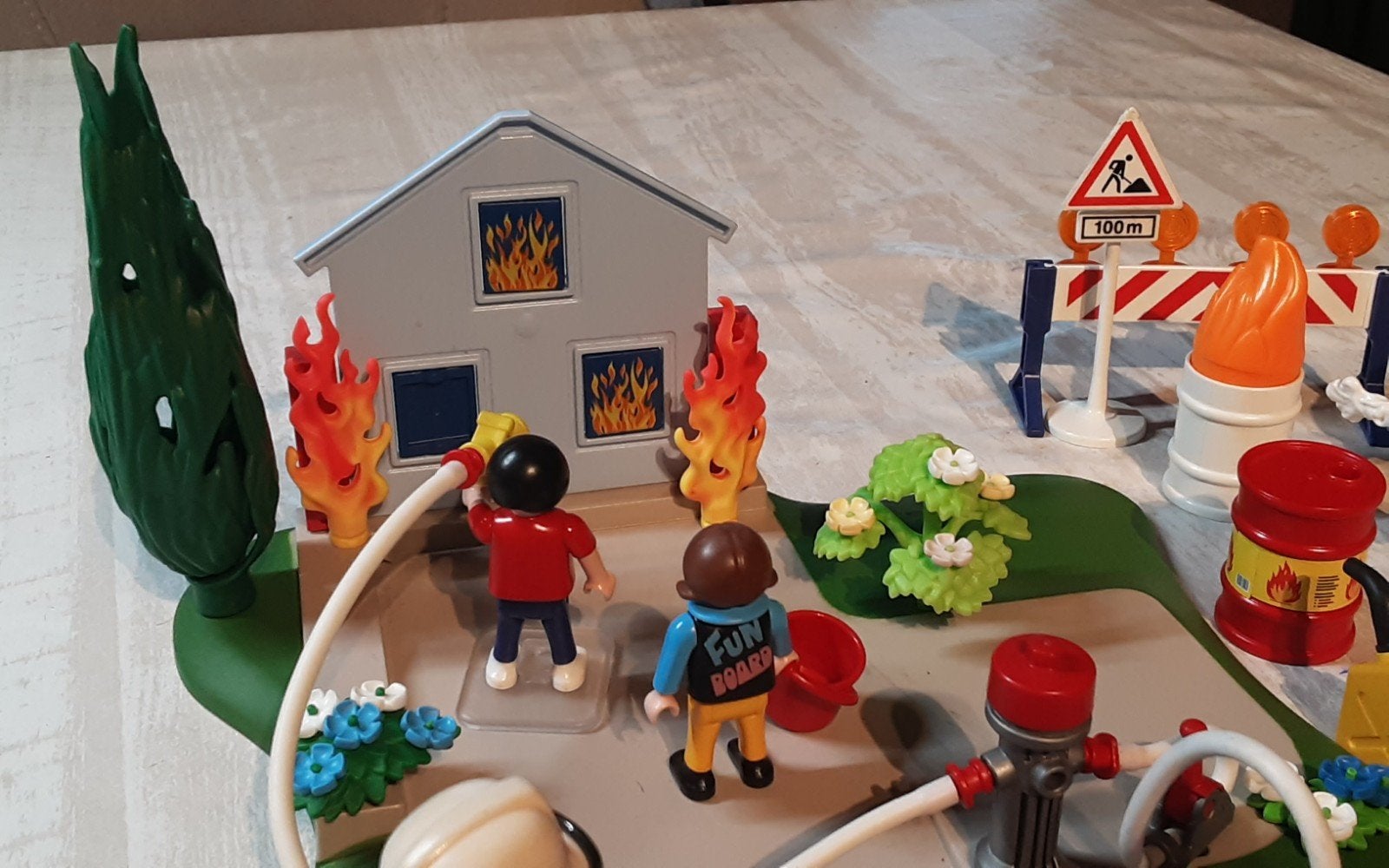 9486 brandweer buggie en 5169 brandweer oefenhuisje, Gebouw, Complete set, Ophalen of Verzenden, Zo goed als nieuw