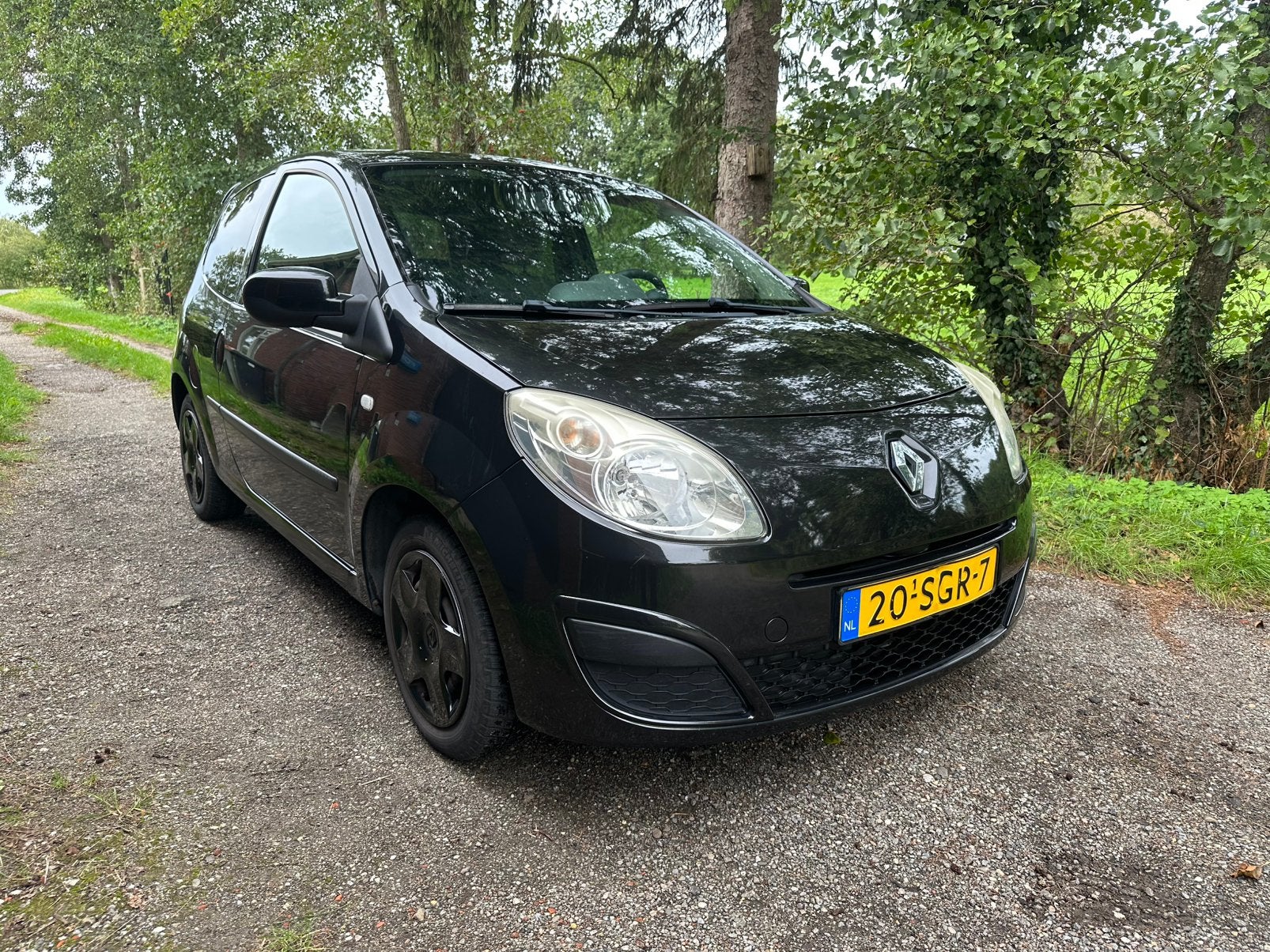 Renault Twingo 1.2 16V 2011 Zwart, 839 kg, Twingo, 74 pk, Zwart