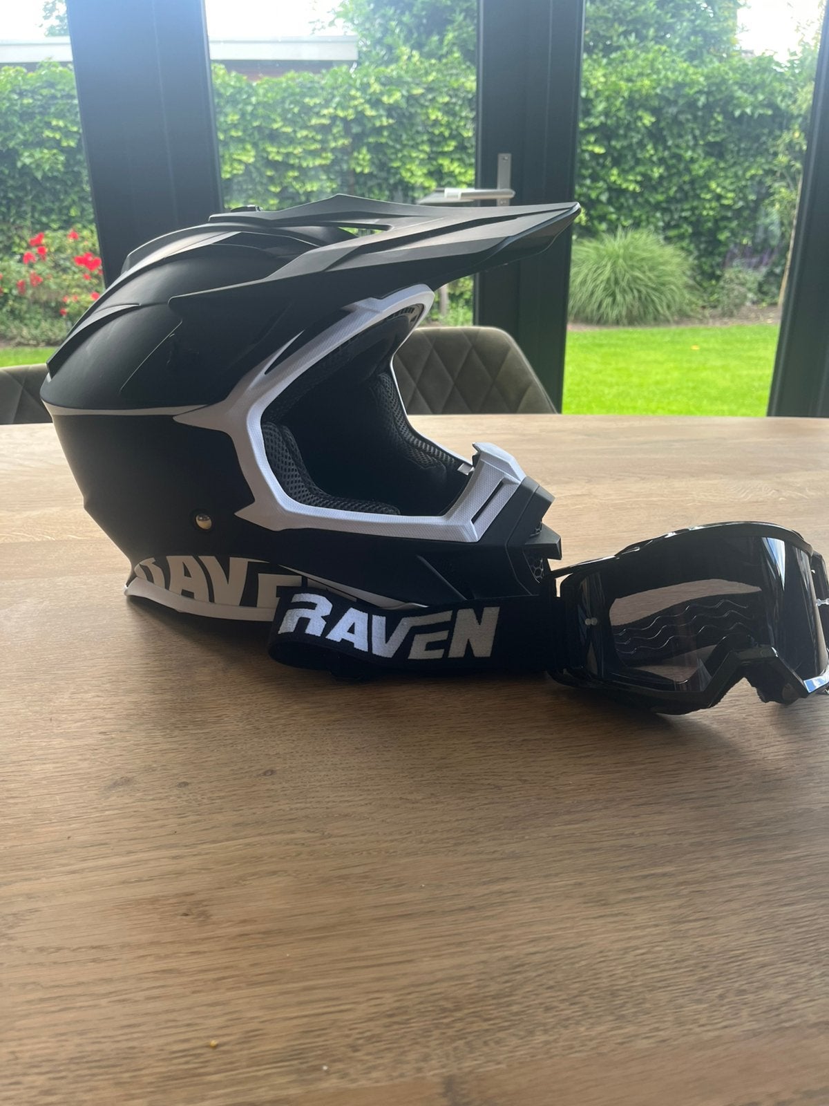 Raven Airborne Evo MX Helmet + Raven Sniper Crew MX Goggles, Motoren, Ophalen of Verzenden, Tweedehands, Offroadhelm, Overige merken