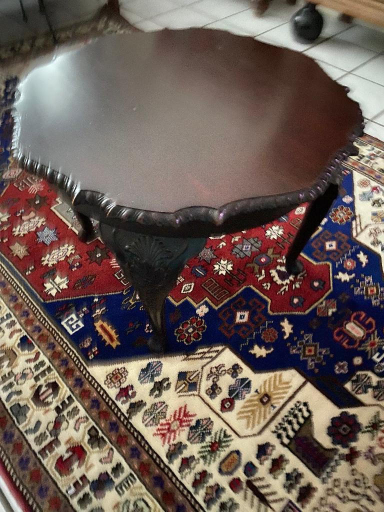 Antieke bijzettafel mahoniehout met sierlijke poten, Antiek en Kunst, Antiek | Meubels | Tafels, Ophalen