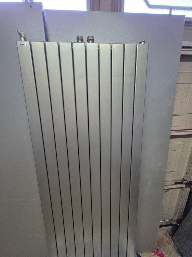 Zilvergrijze Vasco verticale radiator, Ophalen, Gebruikt, Radiator, 60 tot 150 cm