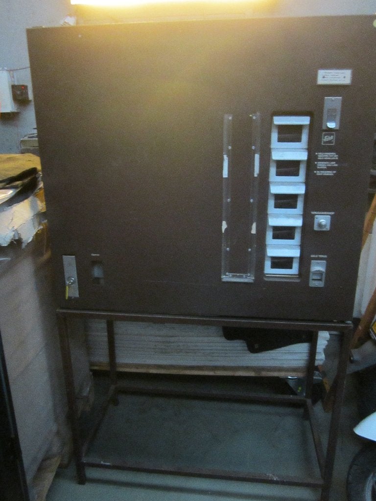 Fieloff Vending Machine - Oude Verkoopautomaat, Ophalen, Gebruikt