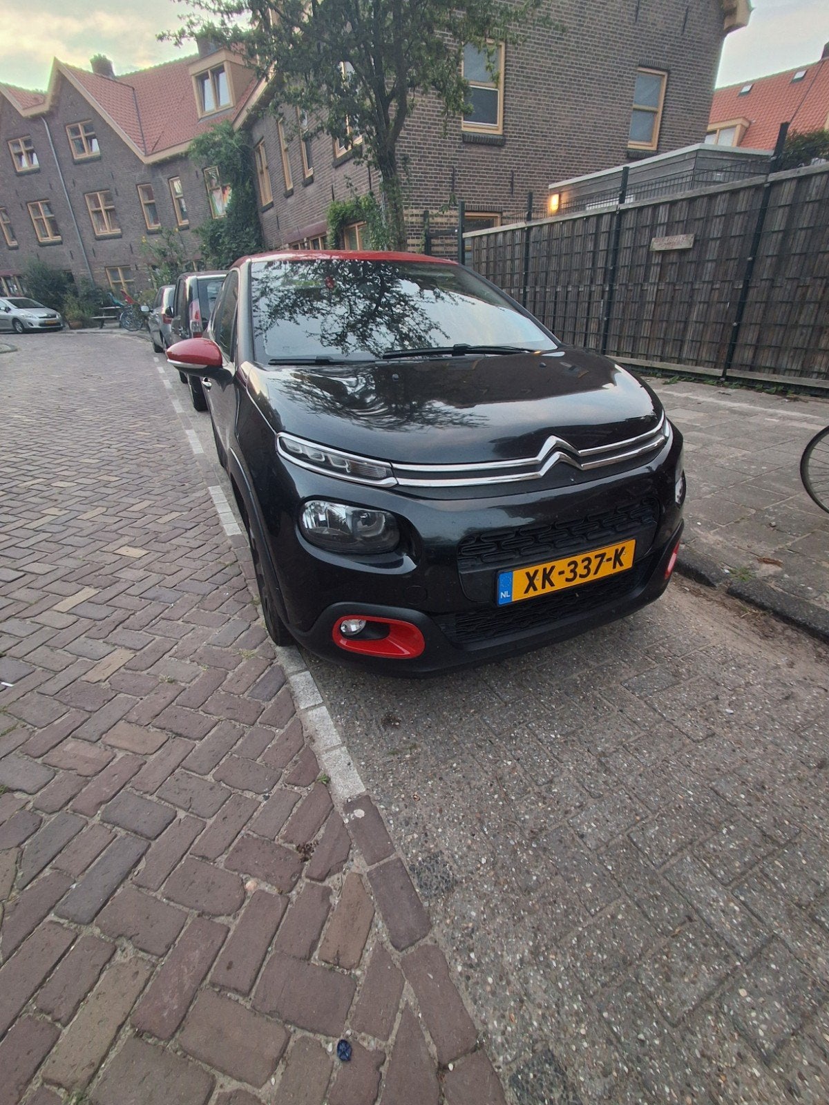 Citroën C3 Pure tech Shine, Auto's, Euro 5, Zwart, Zwart, Handgeschakeld