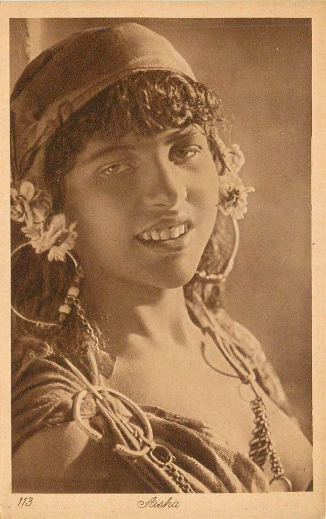 381-420-015 Aisha, Verzamelen, Ansichtkaarten | Themakaarten, Voor 1920, Verzenden