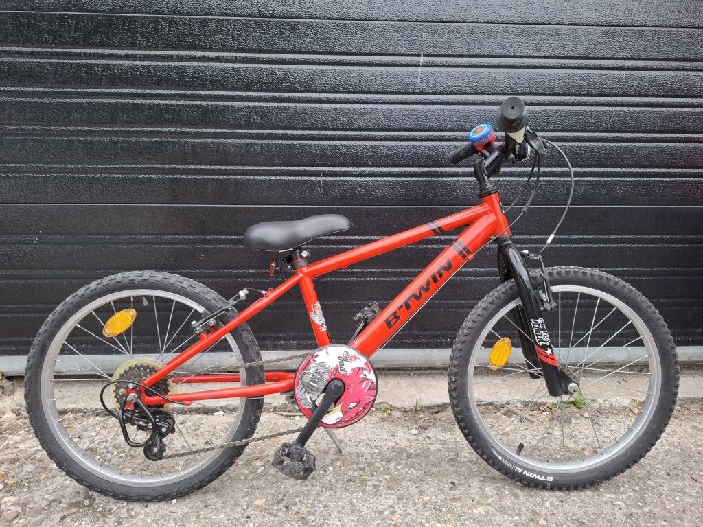 20 inch b twin mountainbike 6 versnellingen, Versnellingen, Niet ingevuld, Zo goed als nieuw, B twin
