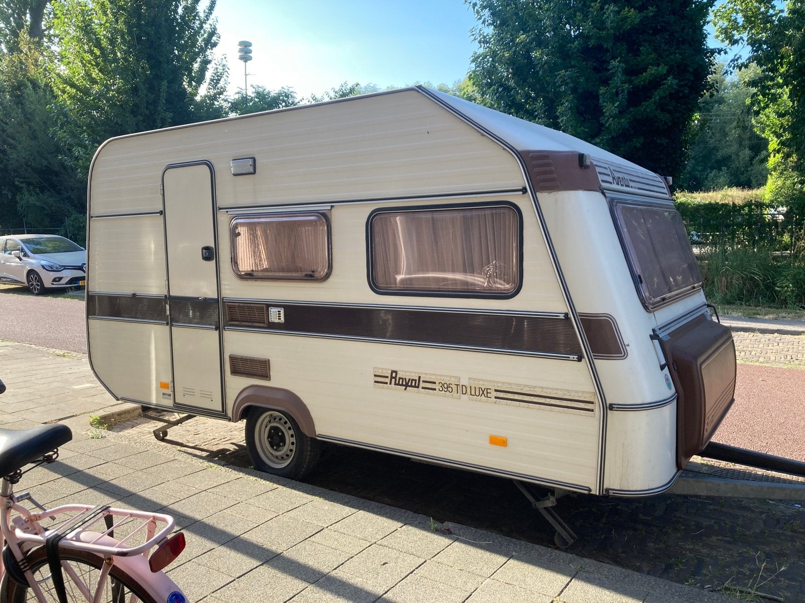 Avento Royal 395 TD Luxe, Avento, Treinzit, Particulier, 500 - 750 kg