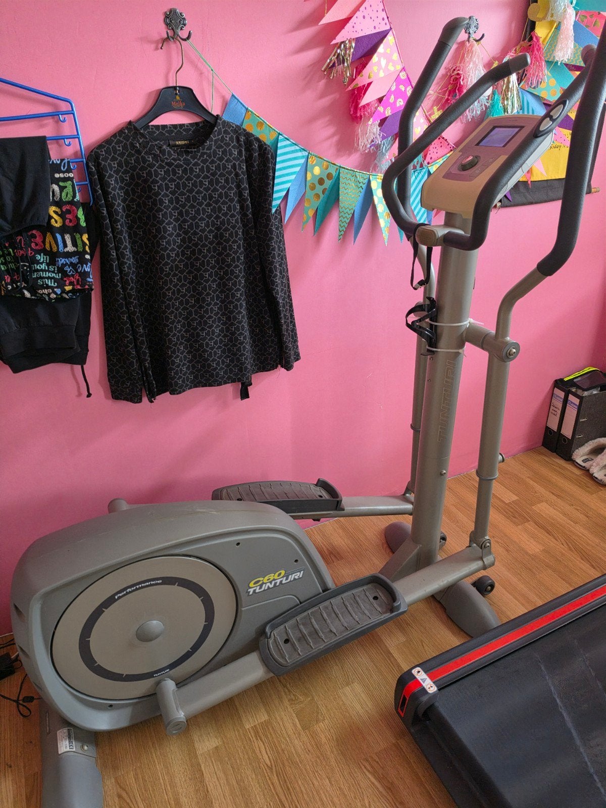 goedwerkende Tunturi crosstrainer, Ophalen, Benen, Zo goed als nieuw, Crosstrainer