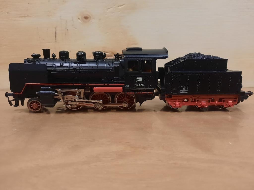[ L283 ] Marklin H0 - 3003, Hobby en Vrije tijd, Modeltreinen | H0, Wisselstroom, Gebruikt, Locomotief, Ophalen of Verzenden